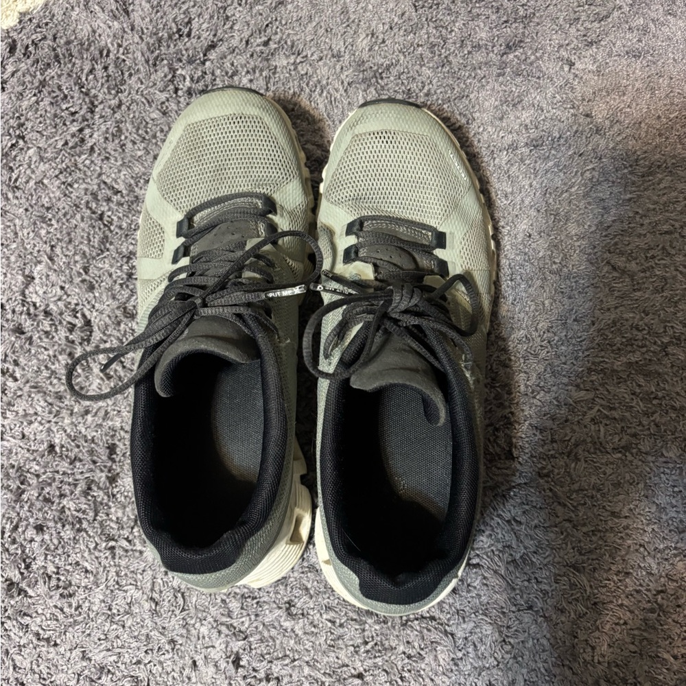 Green On Cloud Women's Sneakers